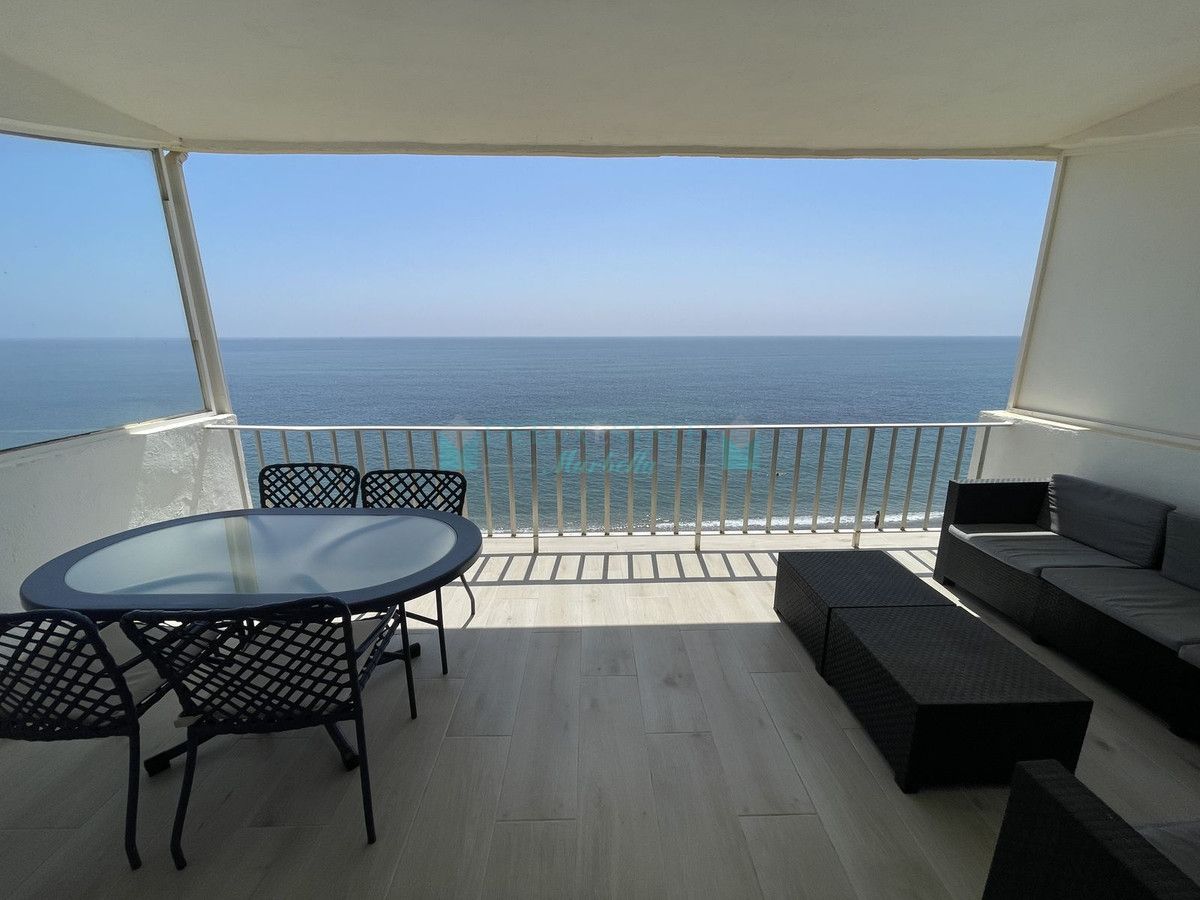 Apartamento en venta en Estepona