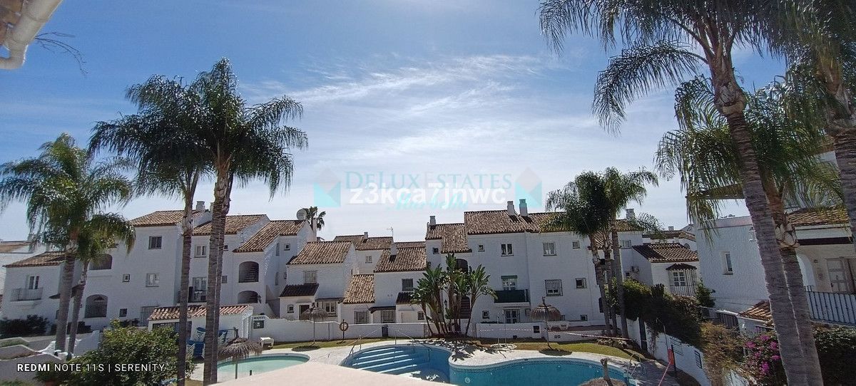 Town House for sale in Estepona