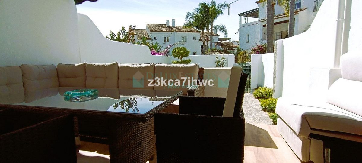 Town House for sale in Estepona