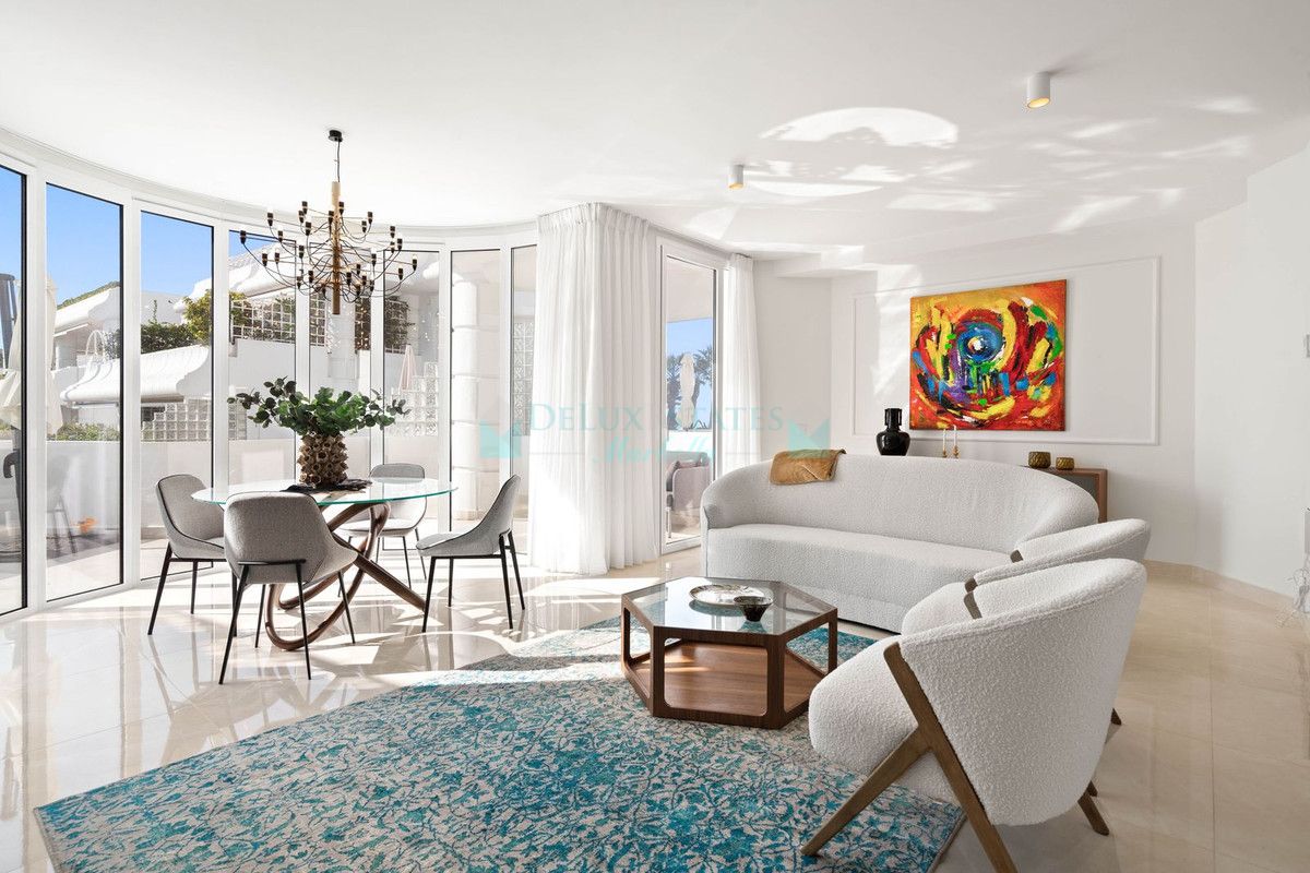 Apartamento en venta en New Golden Mile, Estepona