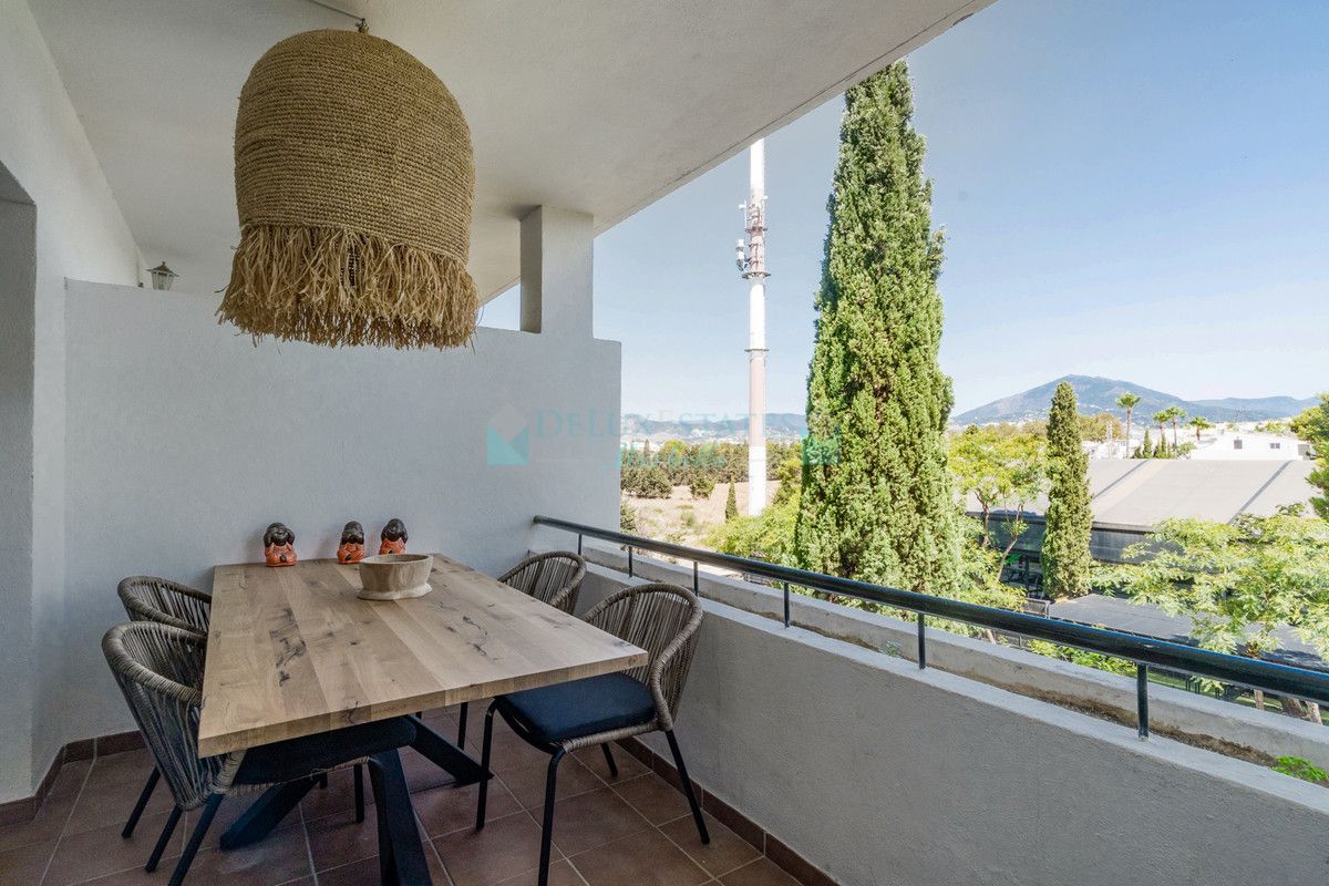 Penthouse for sale in Nueva Andalucia