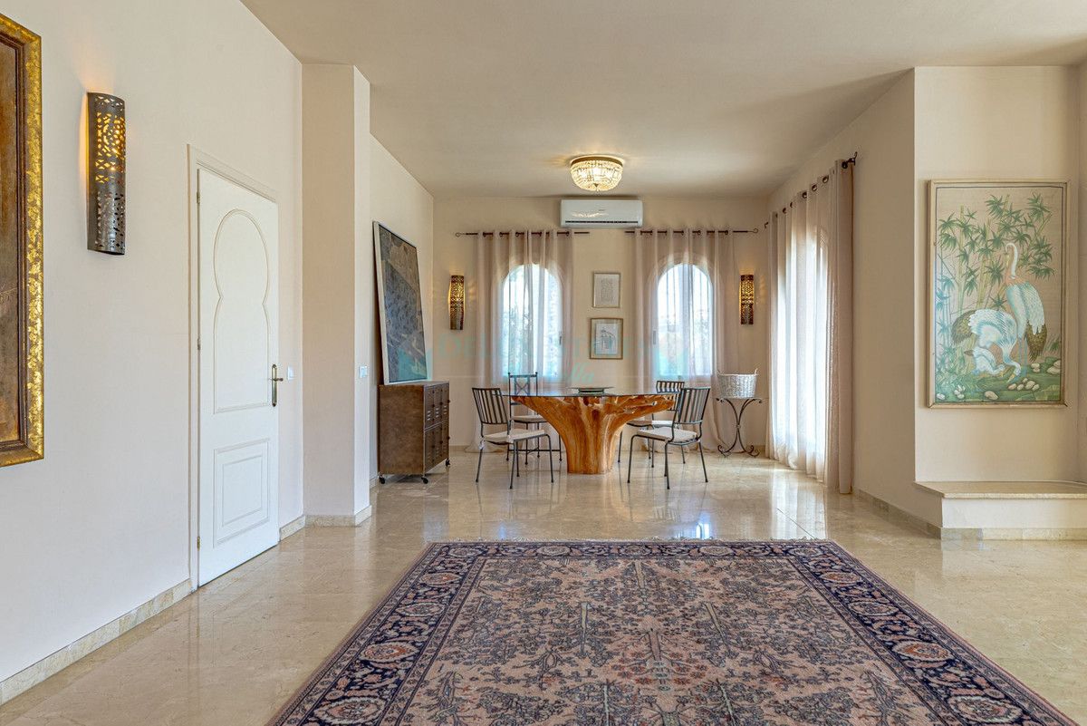 Semi Detached Villa for rent in Estepona