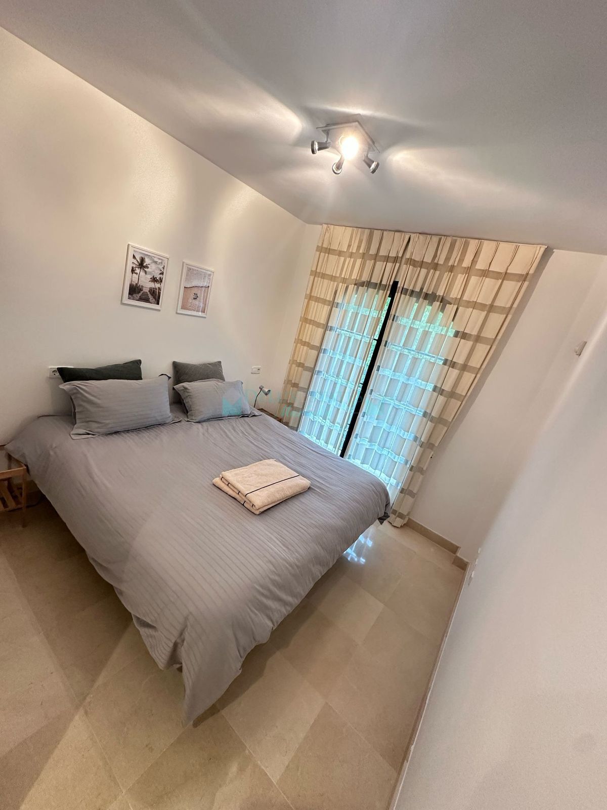 Apartment for rent in Los Arqueros, Benahavis