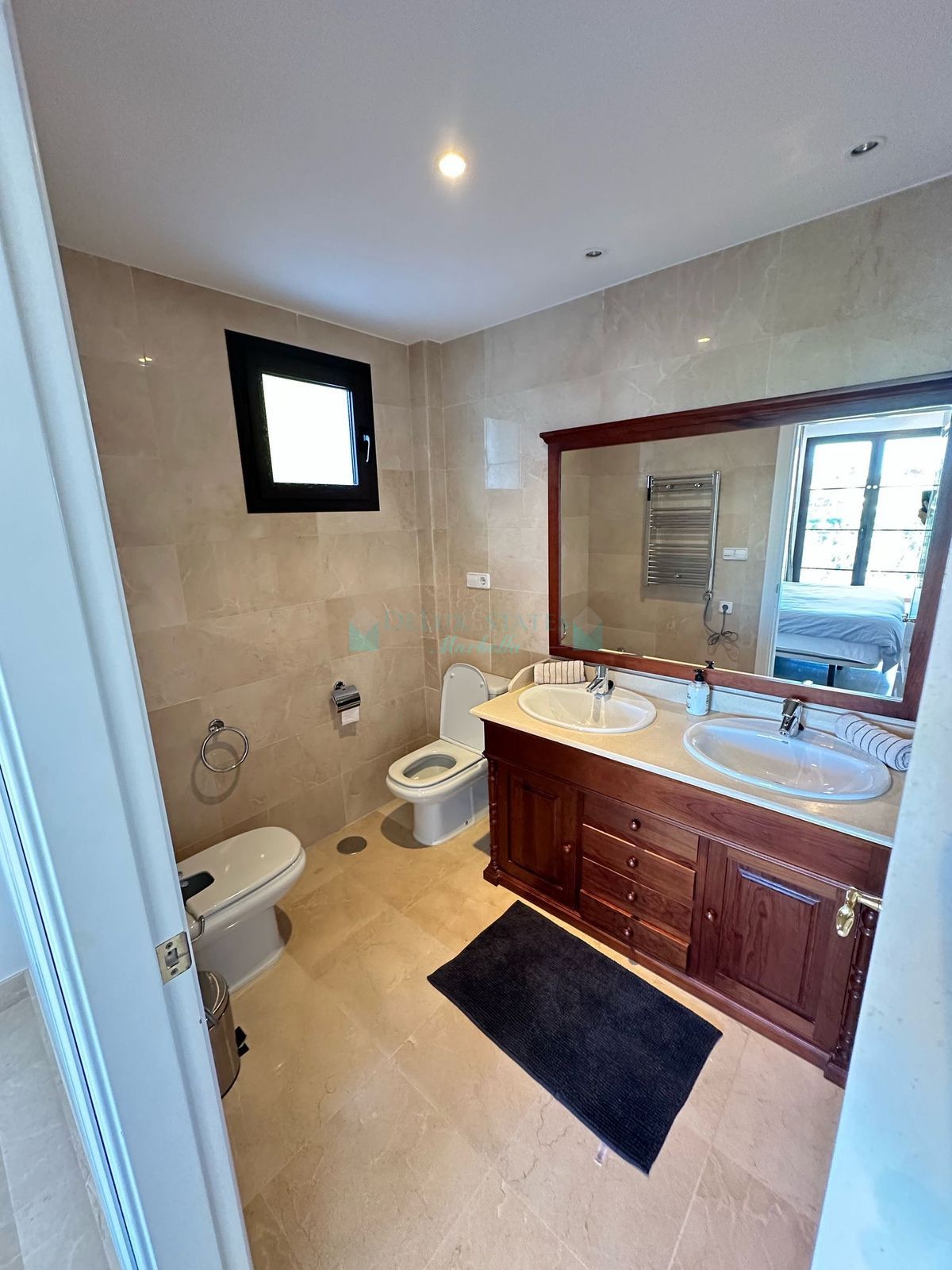 Apartment for rent in Los Arqueros, Benahavis