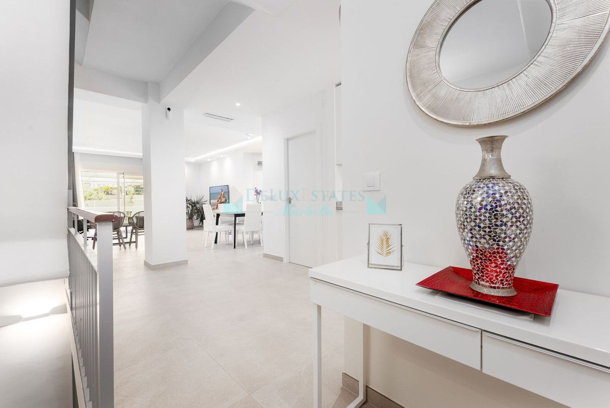 Town House for rent in New Golden Mile, Estepona