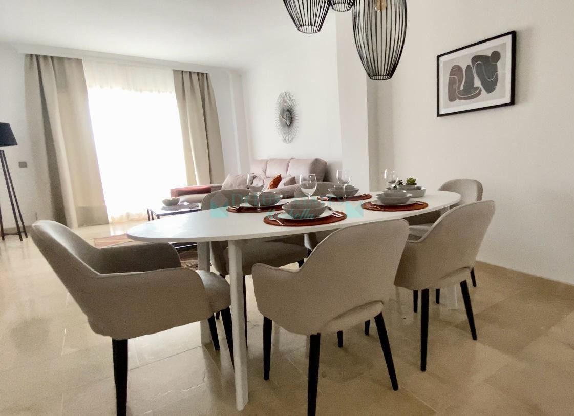 Apartamento Planta Baja en alquiler en Benahavis