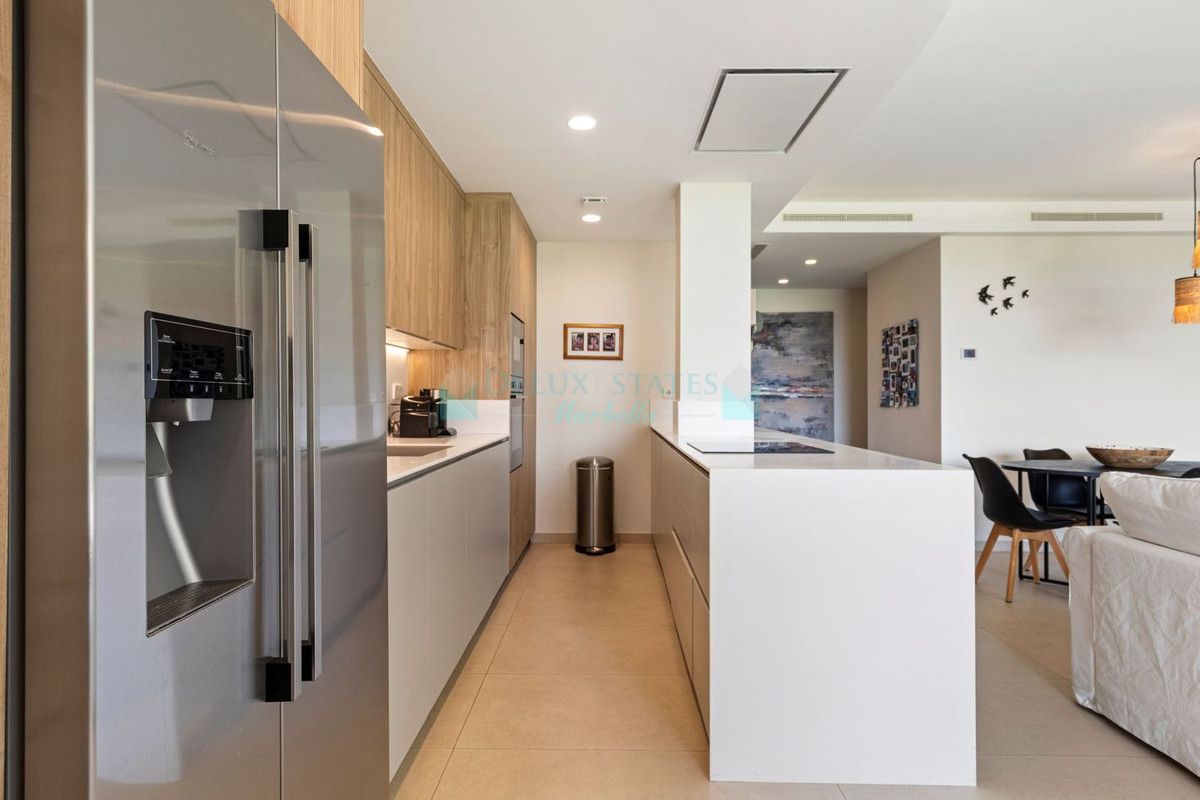 Ground Floor Apartment for sale in Benahavis