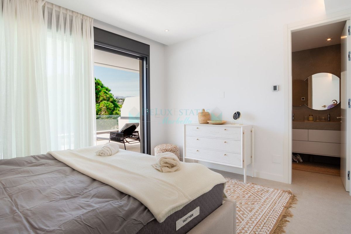 Town House for rent in Elviria, Marbella East