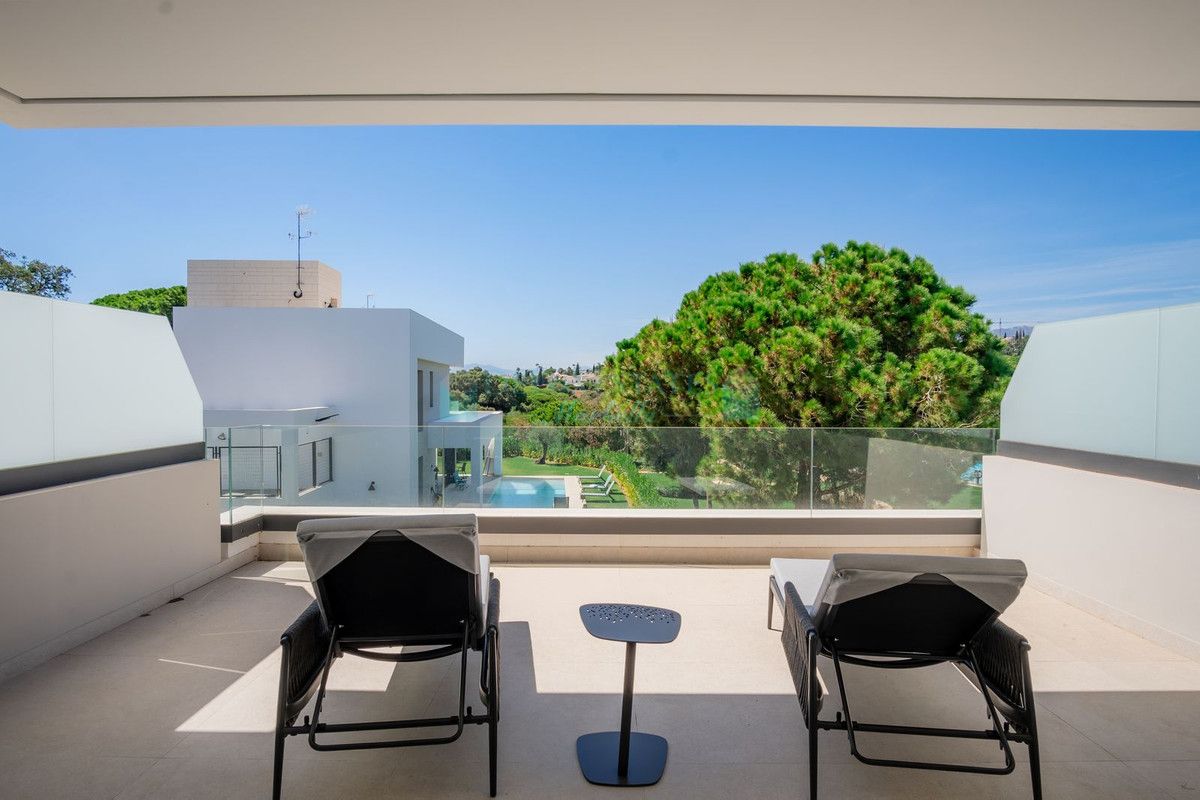 Town House for rent in Elviria, Marbella East