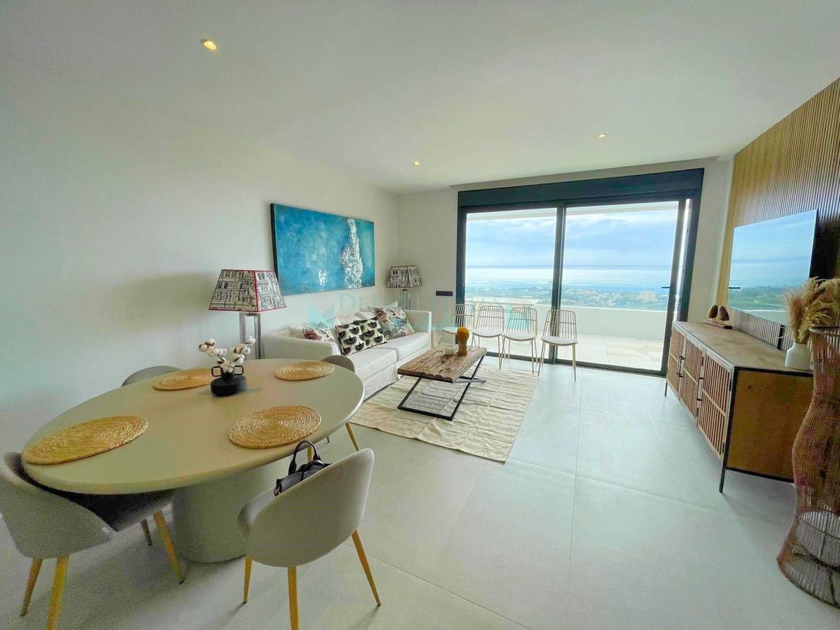 Apartment for rent in Los Altos de los Monteros, Marbella East