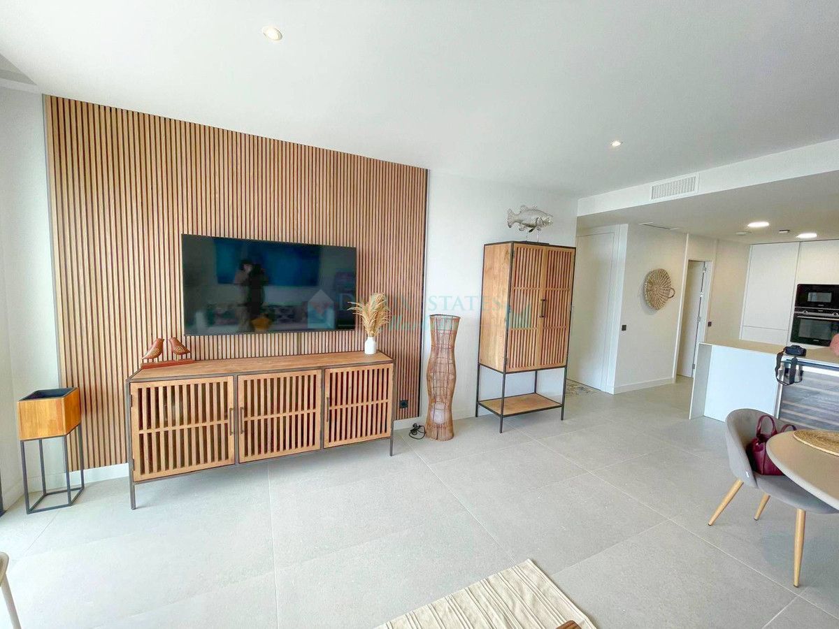 Apartment for rent in Los Altos de los Monteros, Marbella East