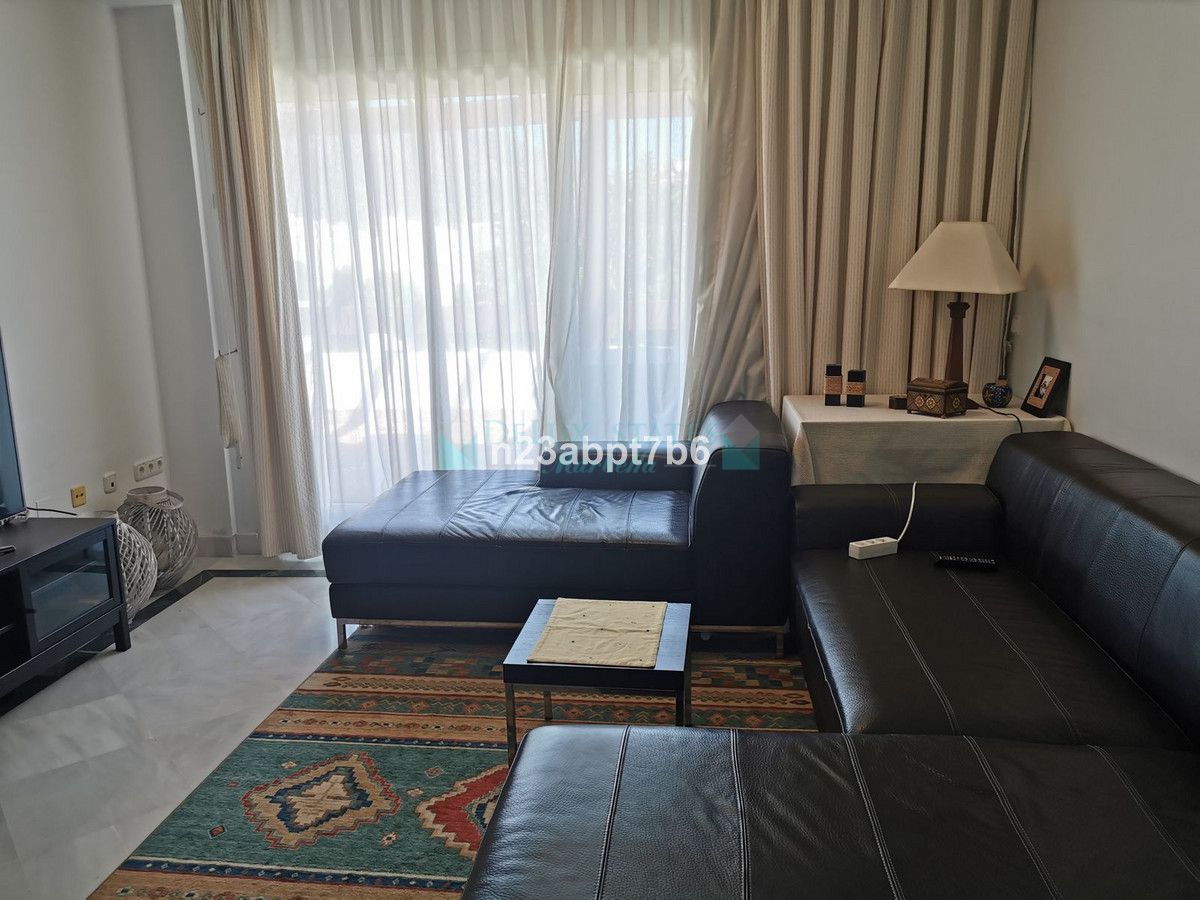 Apartment for sale in Aloha, Nueva Andalucia