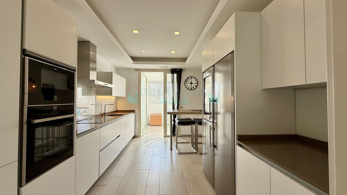 Ático en alquiler en Marbella Golden Mile