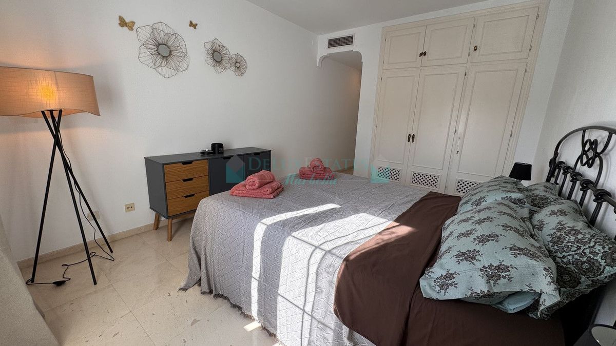 Ático en venta en El Presidente, Estepona