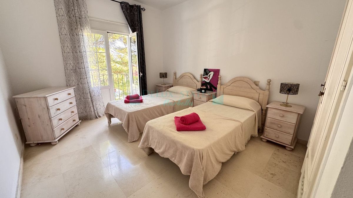 Ático en venta en El Presidente, Estepona