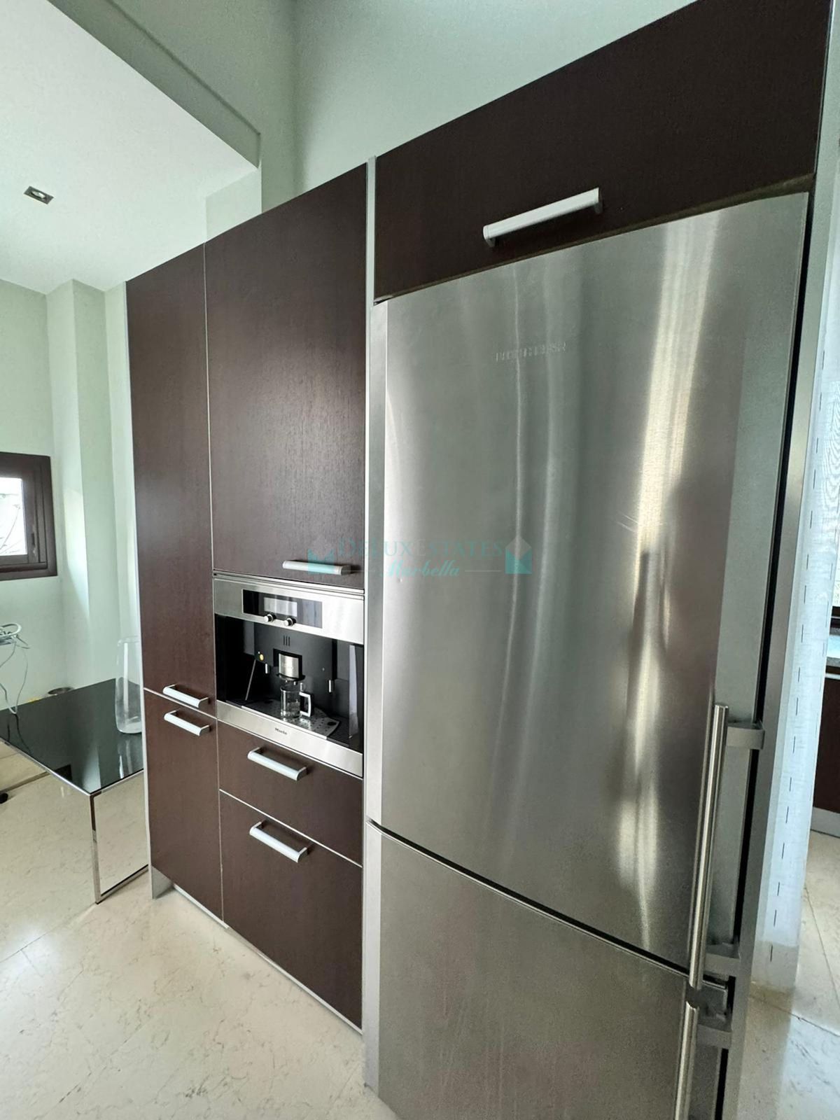 Penthouse for rent in El Paraiso, Estepona