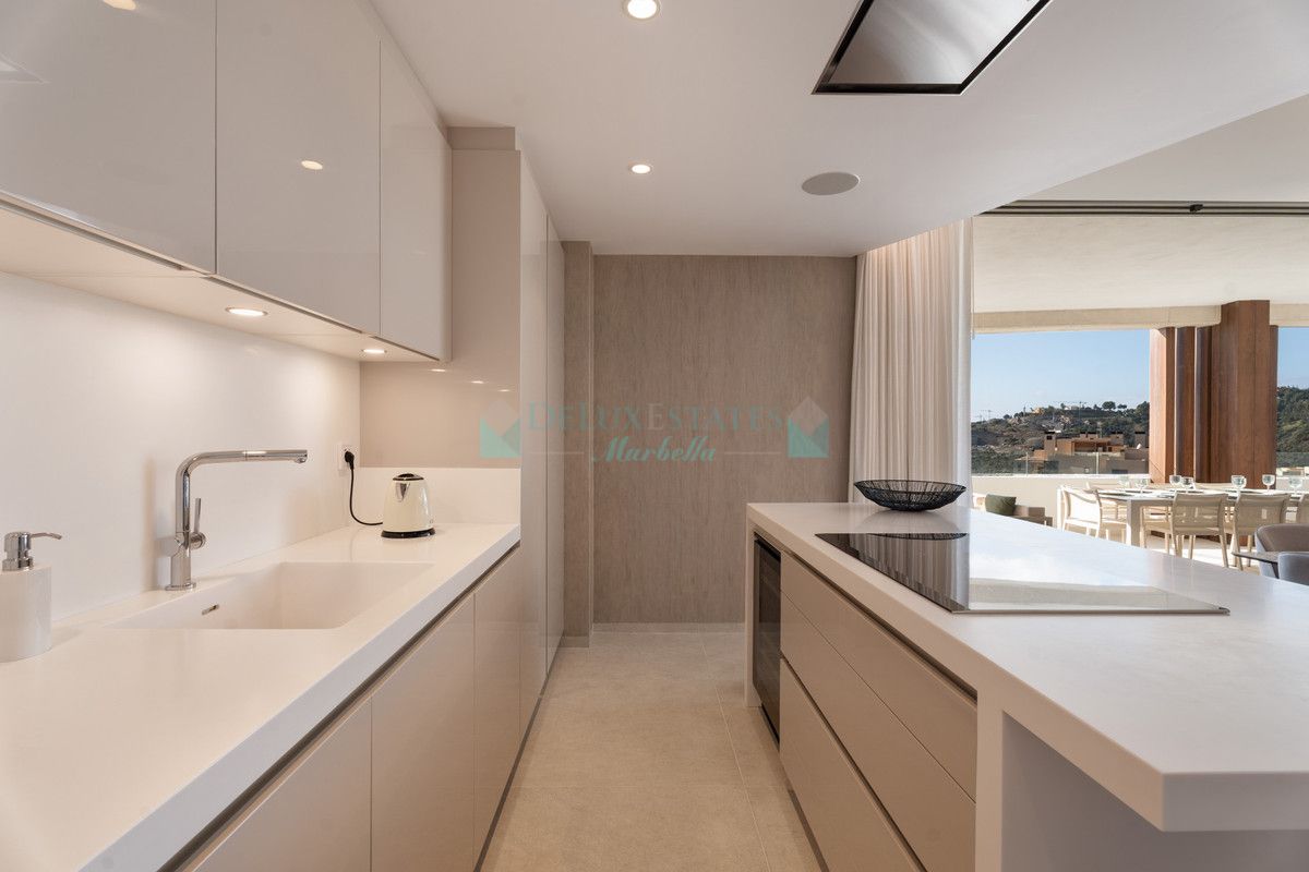 Apartamento en venta en Benahavis