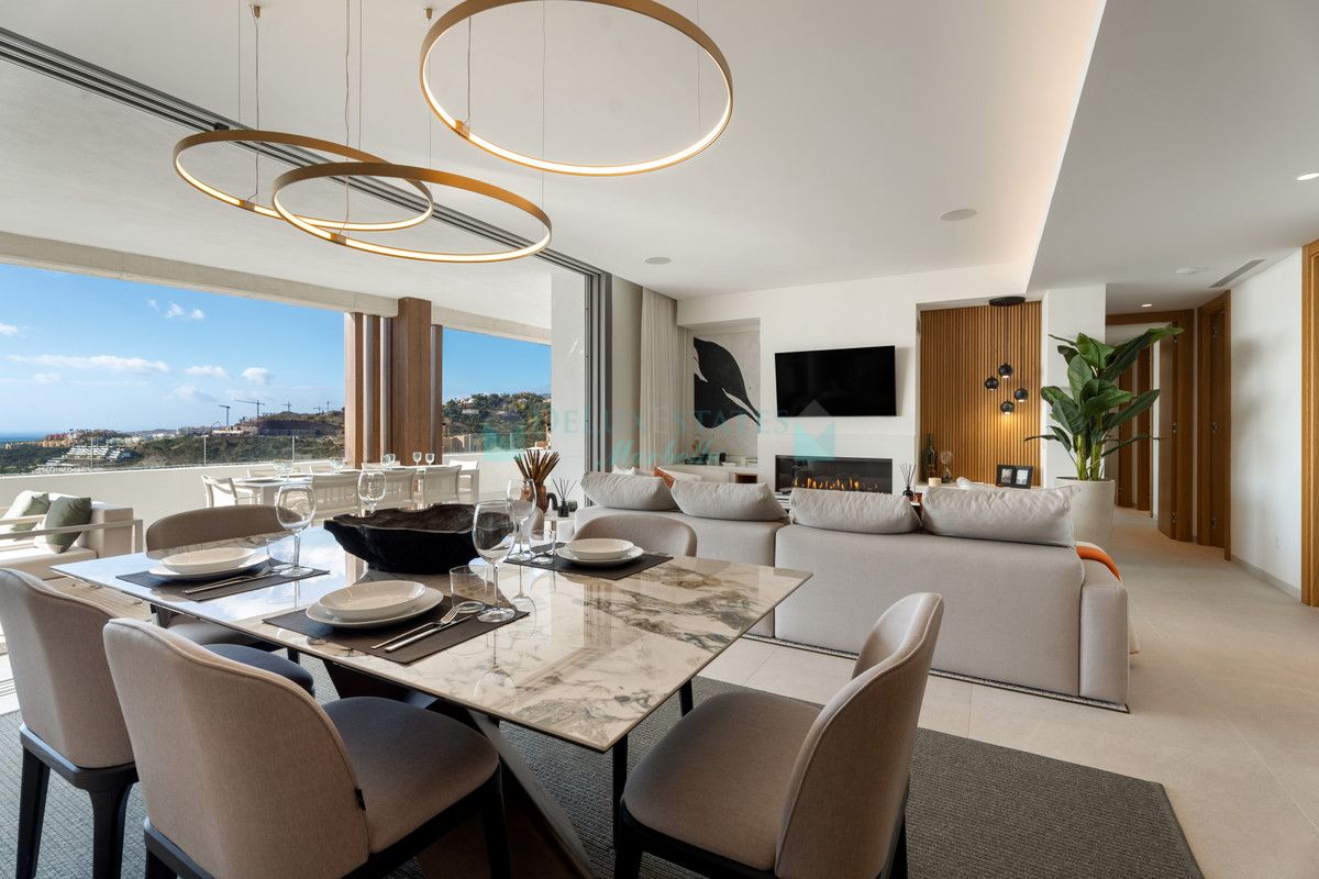 Apartamento en venta en Benahavis