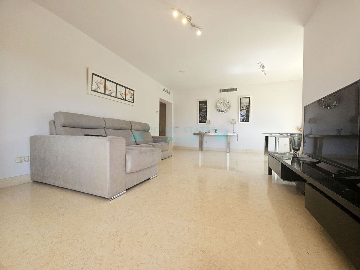 Ground Floor Apartment for sale in Benahavis