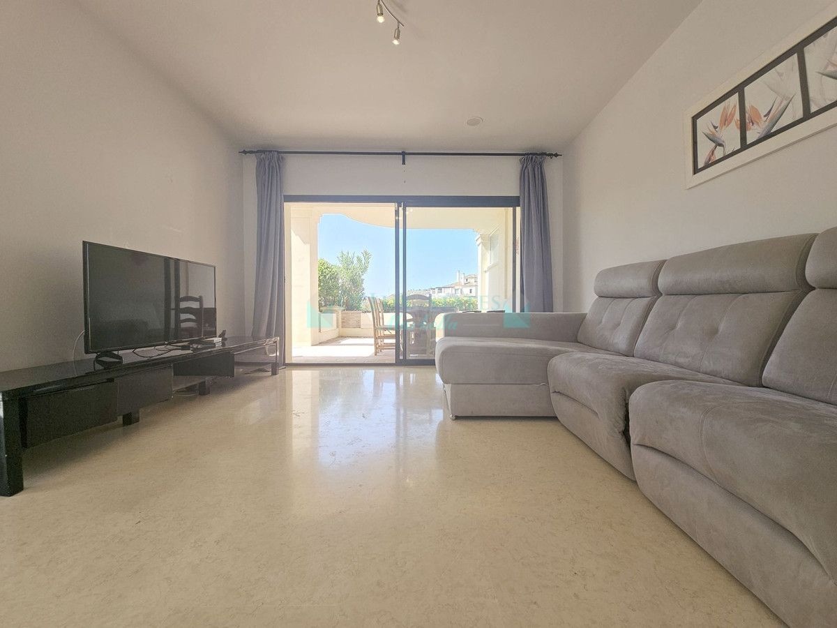 Ground Floor Apartment for sale in Benahavis