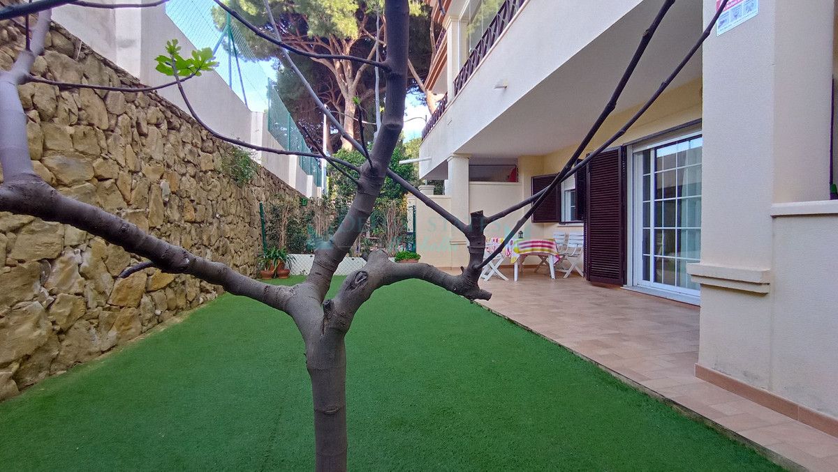 Ground Floor Apartment for sale in Elviria, Marbella East