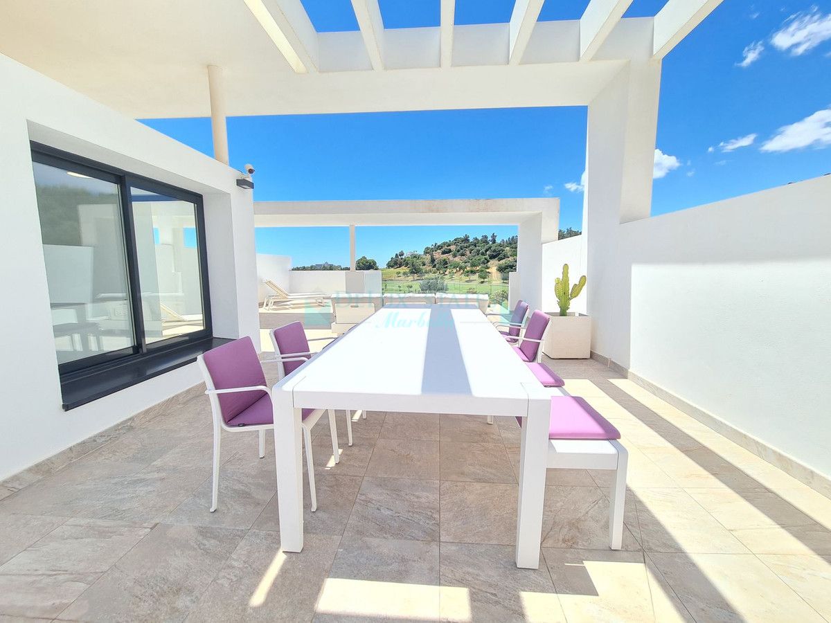 Penthouse for rent in Benahavis