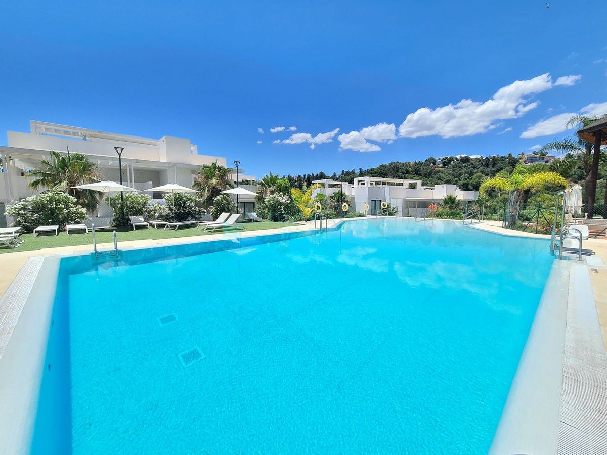 Penthouse for sale in Benahavis