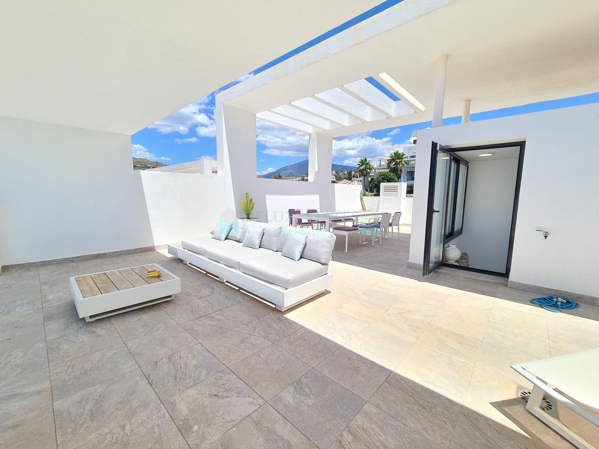 Penthouse for sale in Benahavis