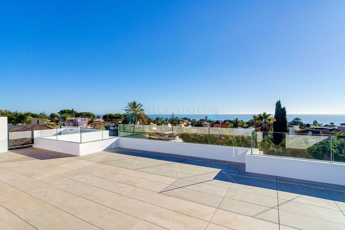 Villa for sale in Marbesa, Marbella East