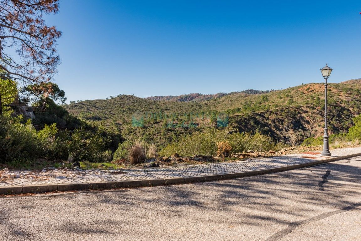 Residential Plot for sale in Benahavis