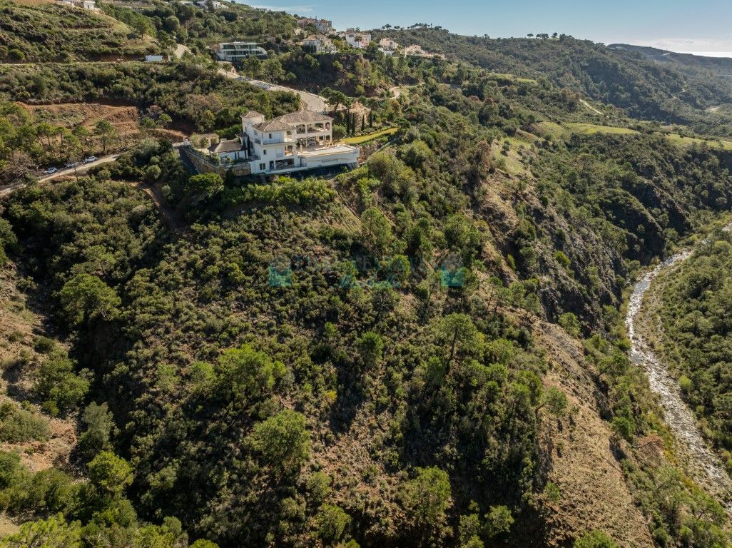 Residential Plot for sale in Benahavis