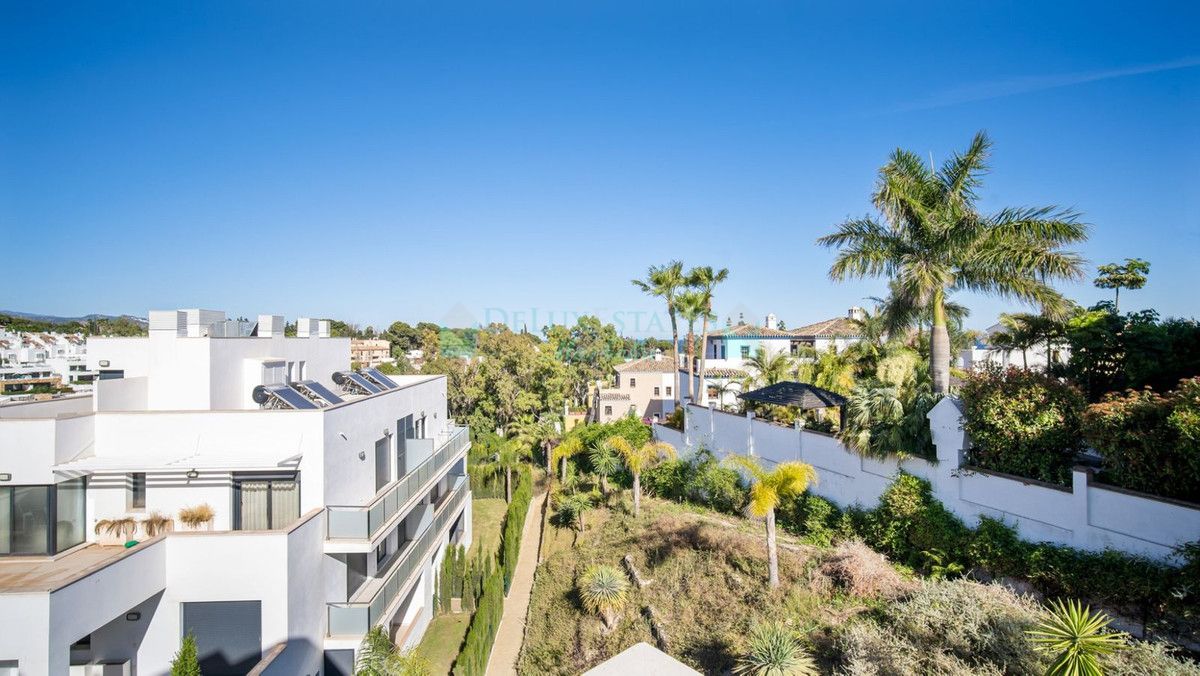 Penthouse for rent in Marbella Golden Mile