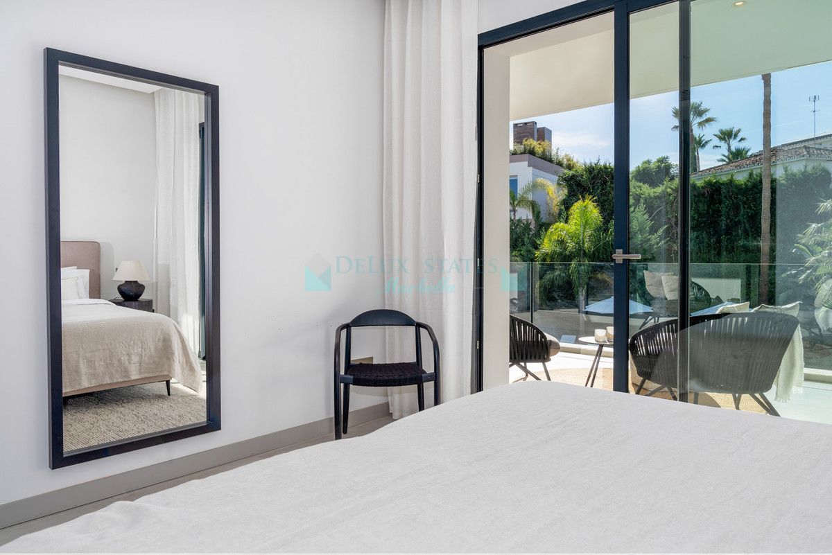 Villa for sale in Marbella - Puerto Banus