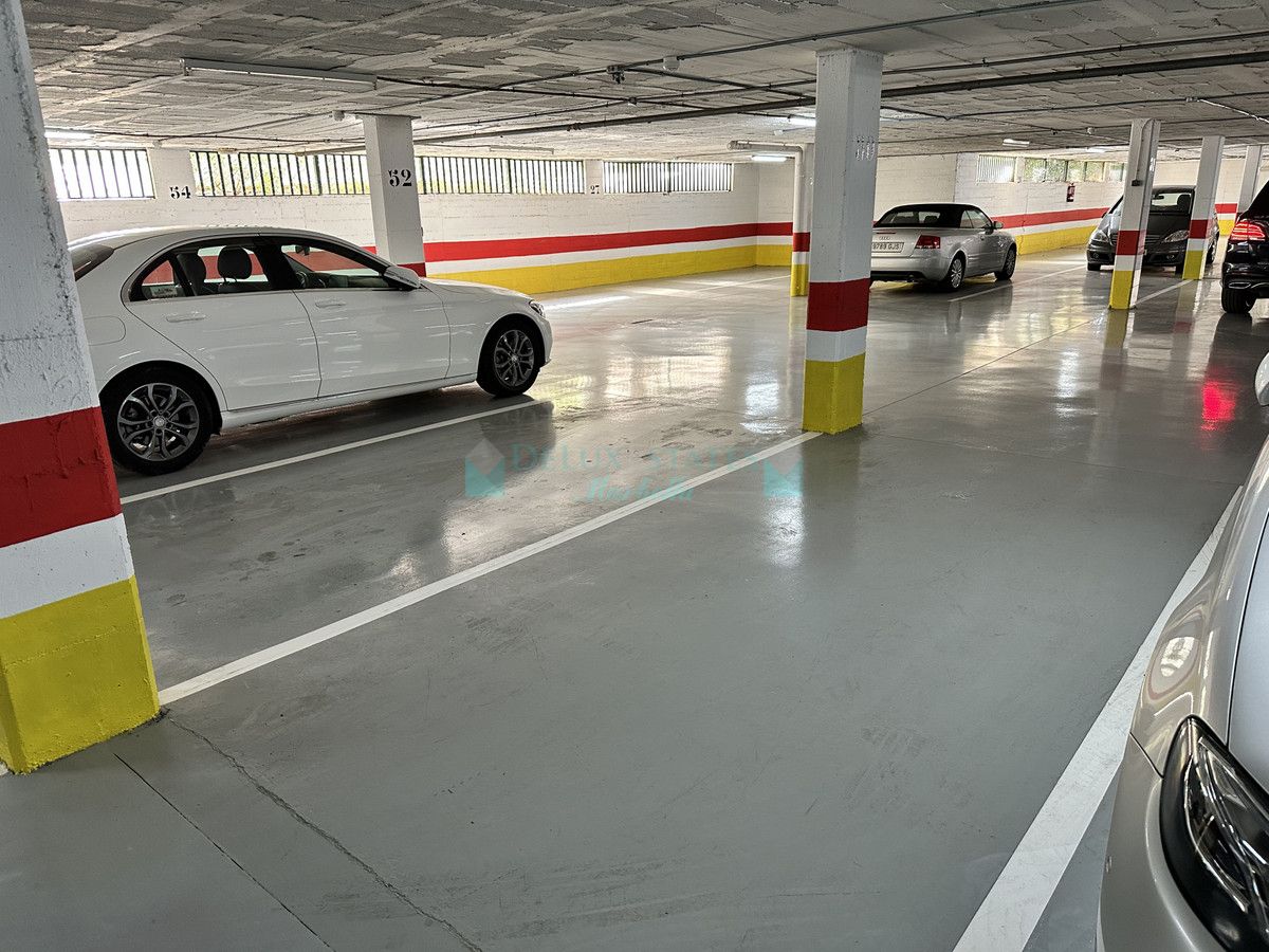 Parking for sale in Nueva Andalucia