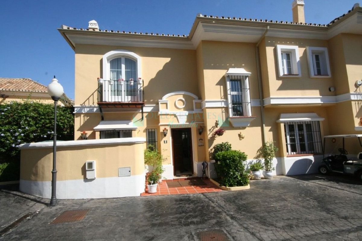 Adosado en venta en Elviria, Marbella Este