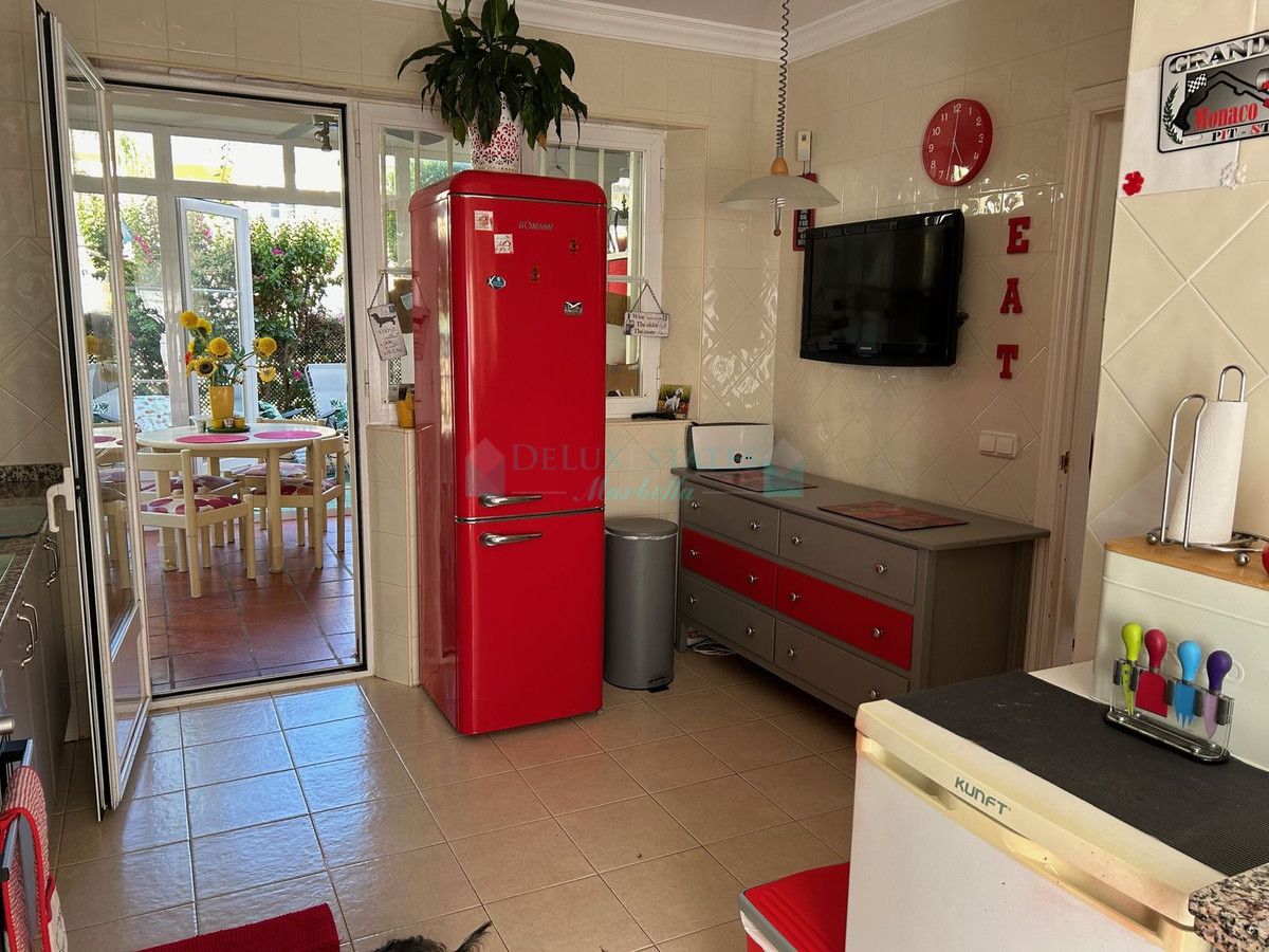 Adosado en venta en Elviria, Marbella Este