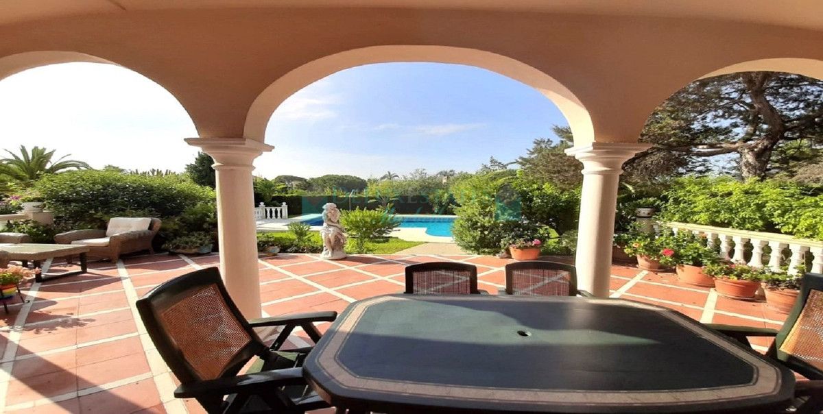 Villa for sale in Marbesa, Marbella East