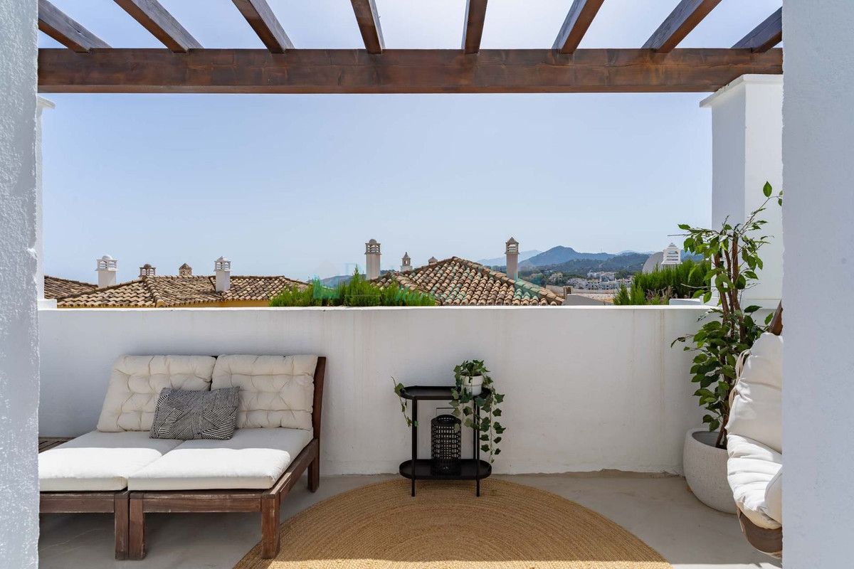 Town House for sale in Benahavis