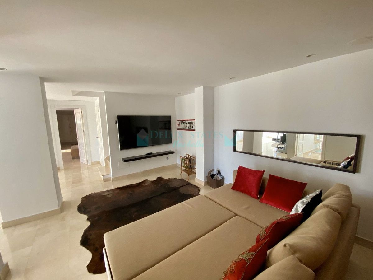 Town House for sale in Elviria, Marbella East