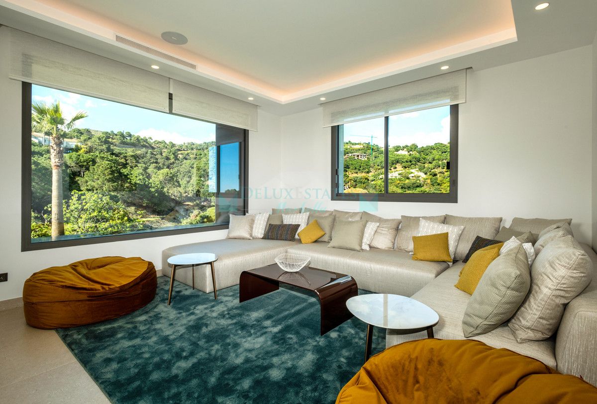 Villa for sale in La Zagaleta, Benahavis