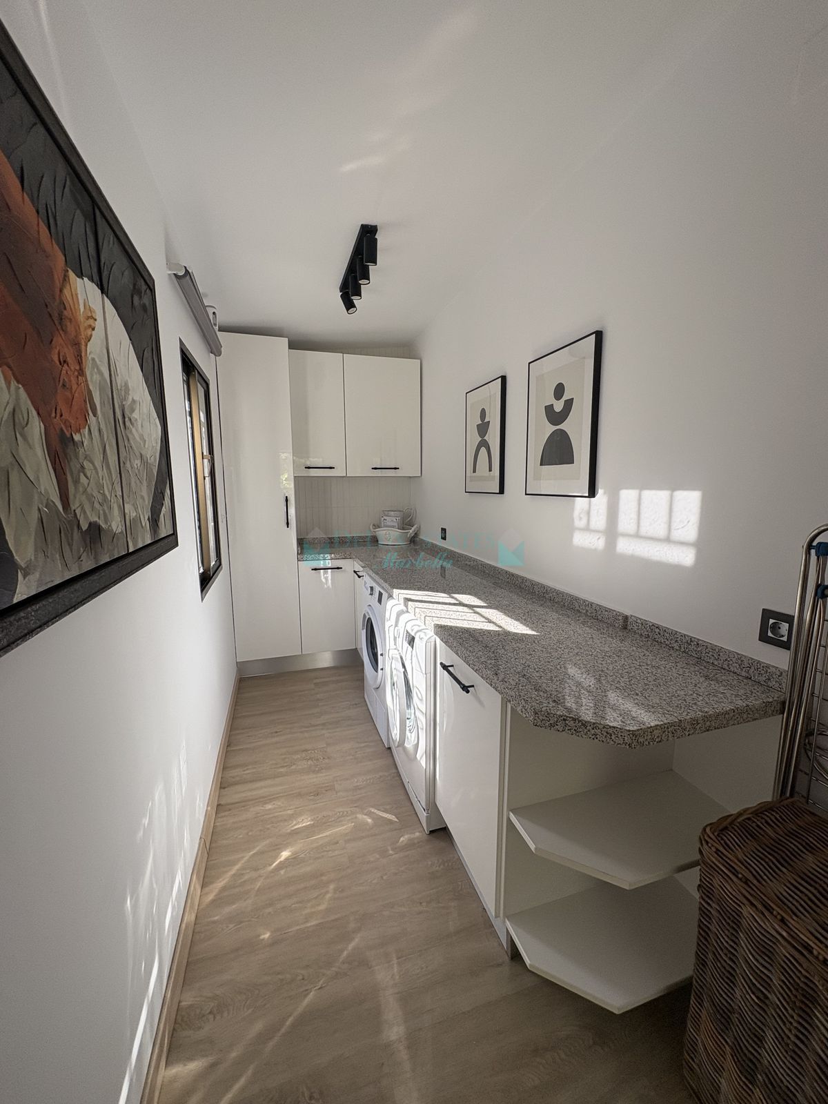 Villa for rent in El Rosario, Marbella East