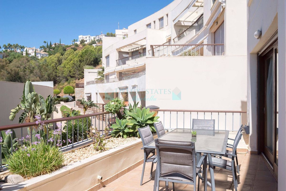 Ground Floor Apartment for sale in Los Altos de los Monteros, Marbella East