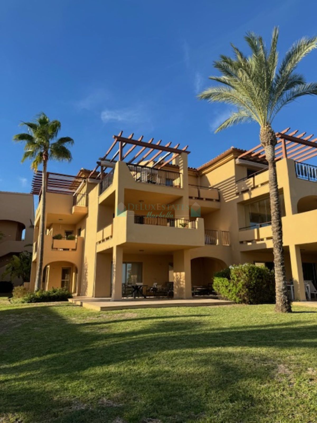 Apartamento Planta Baja en venta en Benahavis