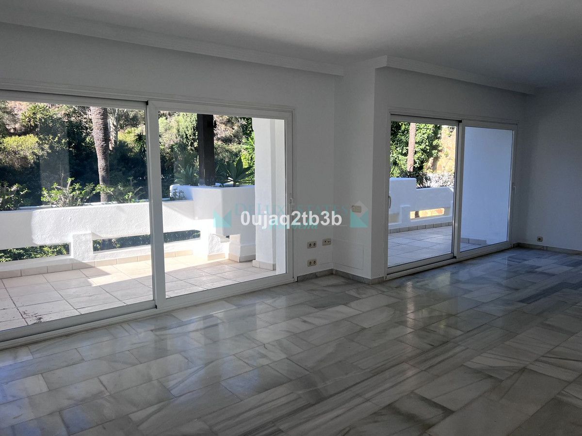 Apartment for sale in Marbella Golden Mile