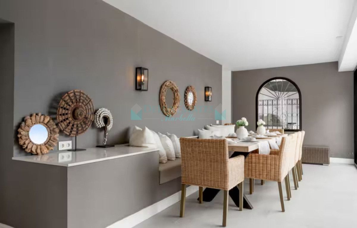 Villa en venta en Benahavis