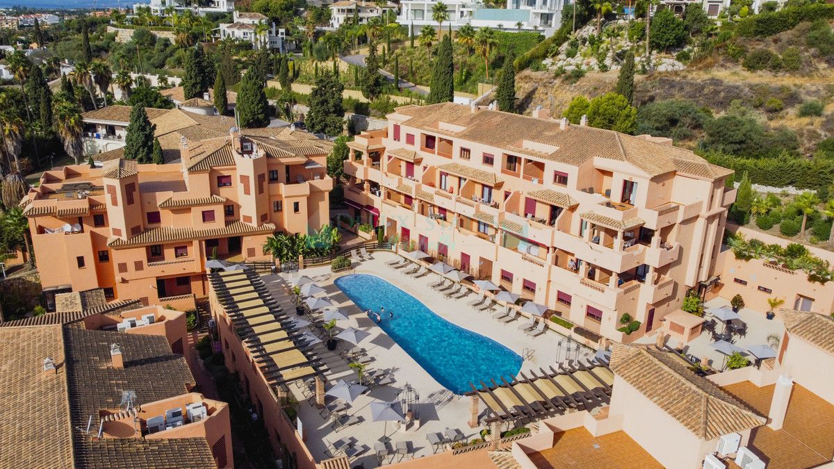 Ground Floor Apartment for sale in Benahavis