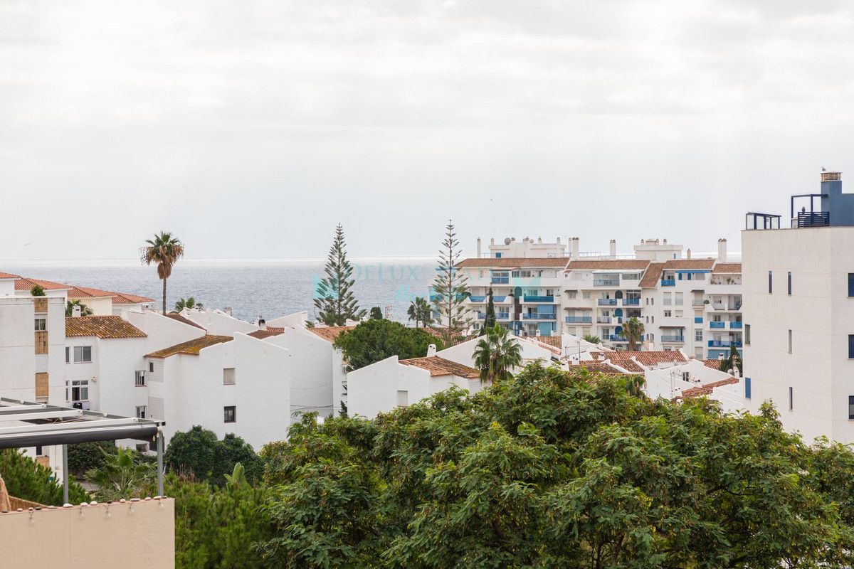 Apartment for sale in Estepona