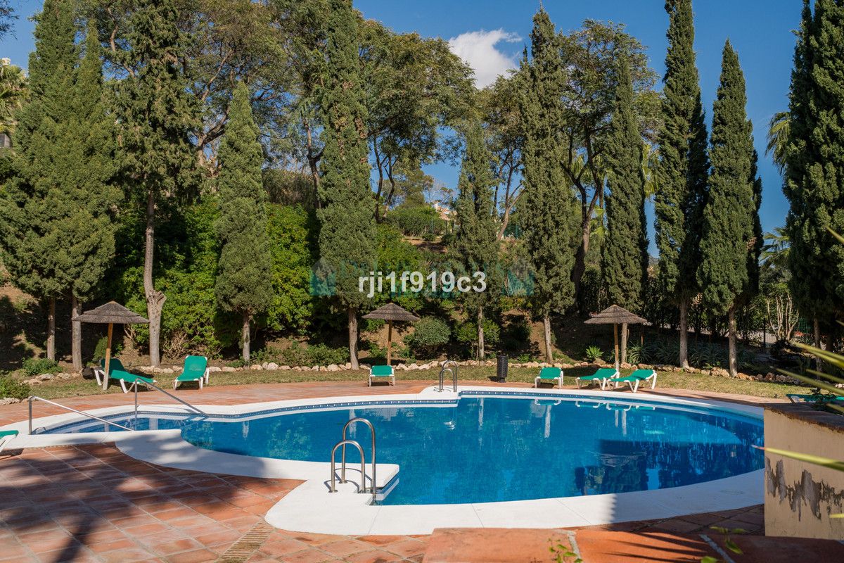 Apartment for sale in Elviria, Marbella East