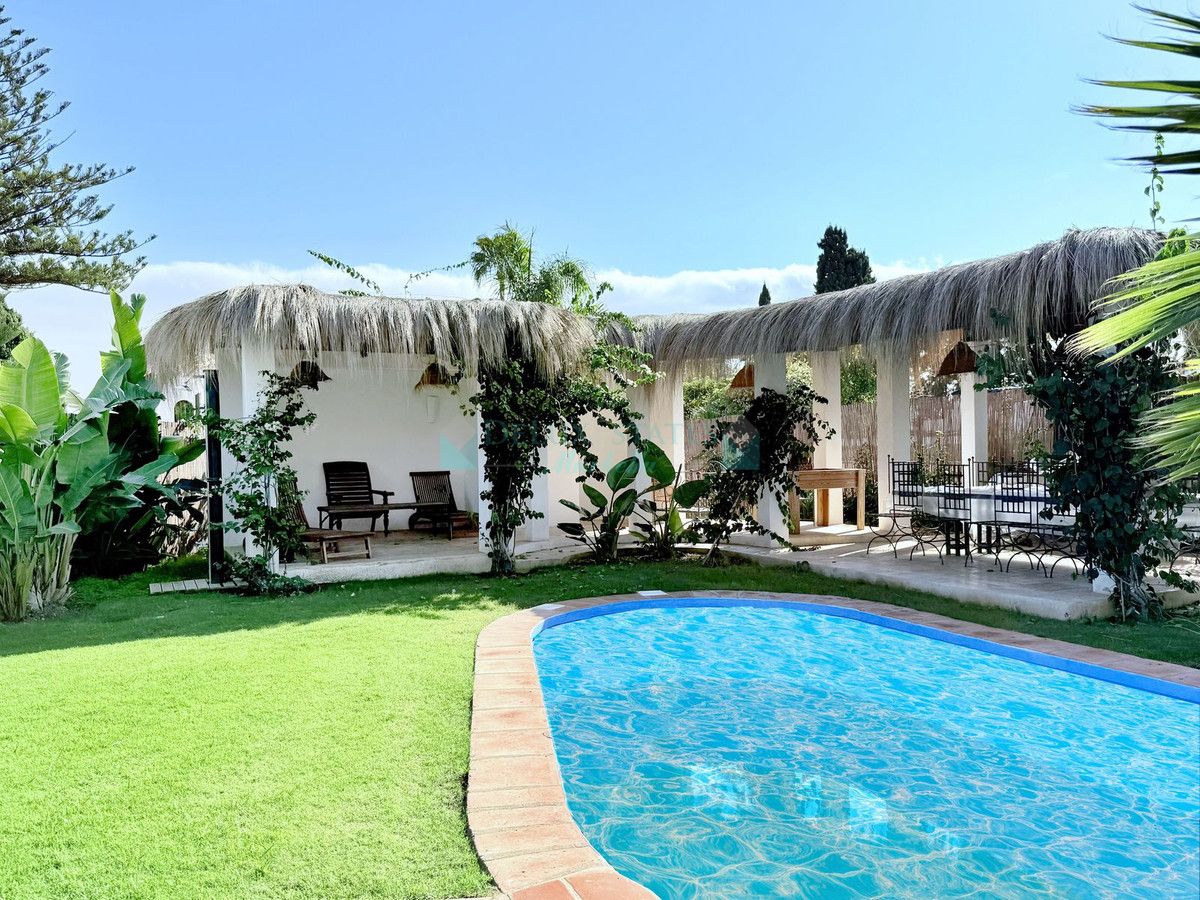 Villa en venta en Guadalmina Alta, San Pedro de Alcantara