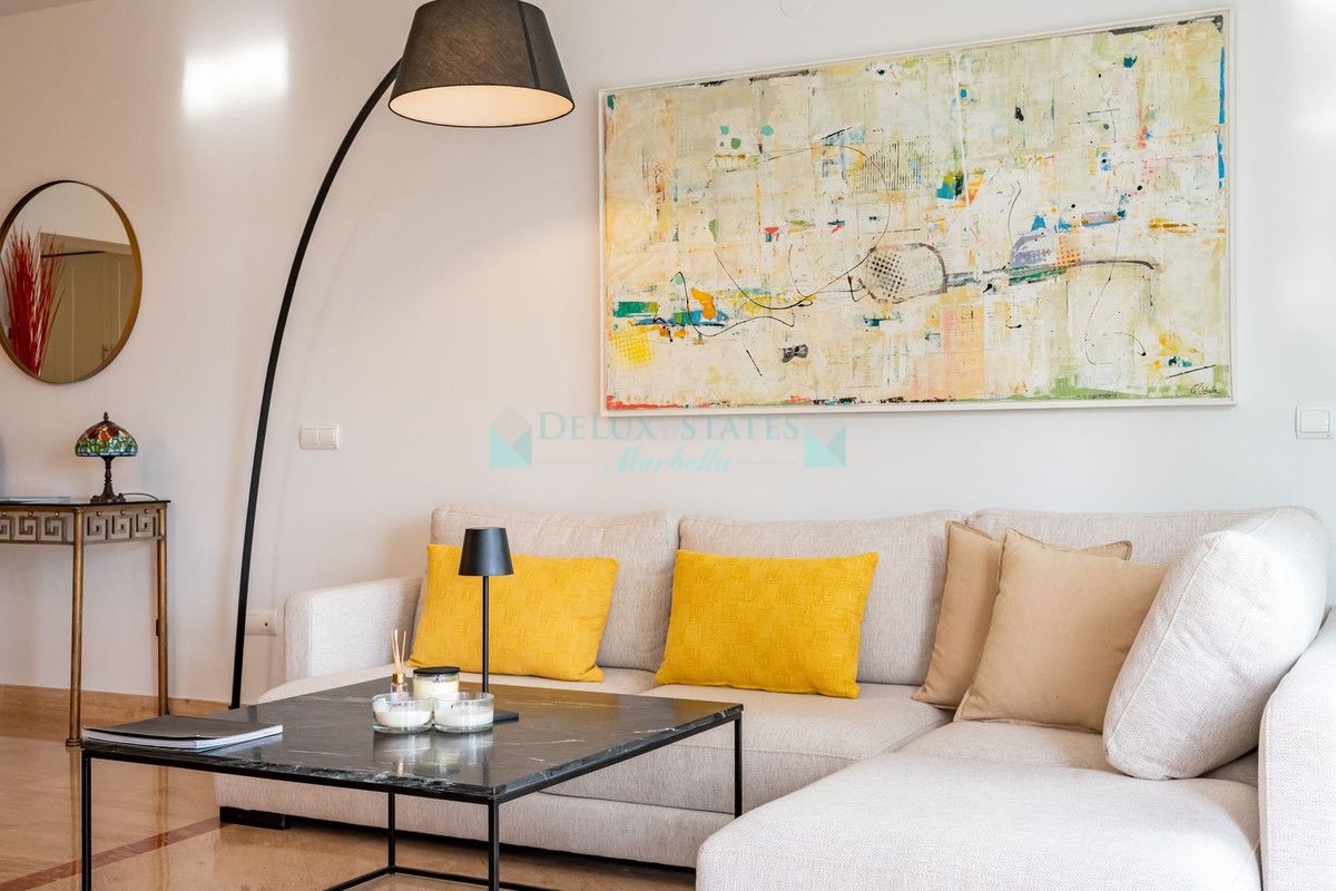 Apartment for sale in Rio Real, Marbella East